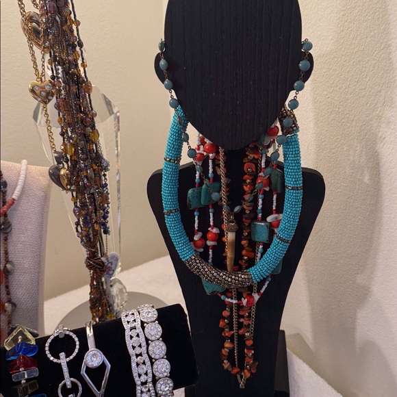 Come dig with me. Unlisted gorgeousness in every price range. - Picture 5 of 17